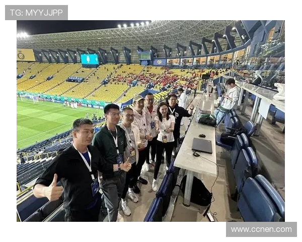 中国男足与印度队对决球票热销引发球迷关注与期待 中国男足与印度队对决球票热销引发球迷关注与期待