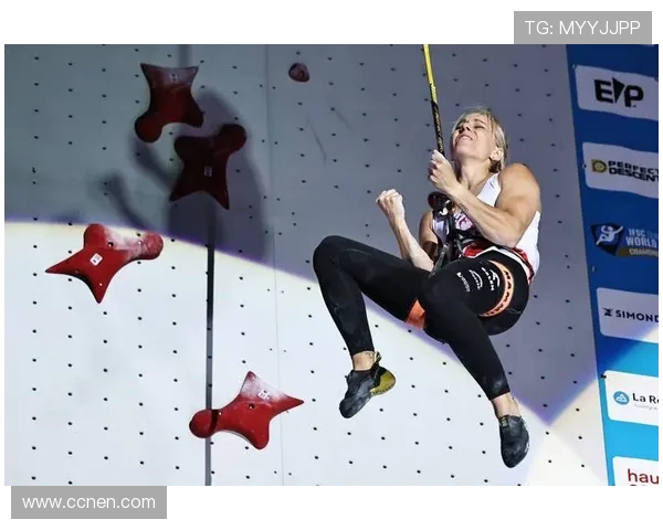 西安攀岩队在极限运动世界杯积分榜中以满分100分稳居第一