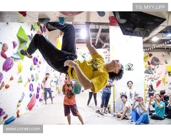 上海攀岩队在世界滑板锦标赛中的默契配合与精彩表现分析