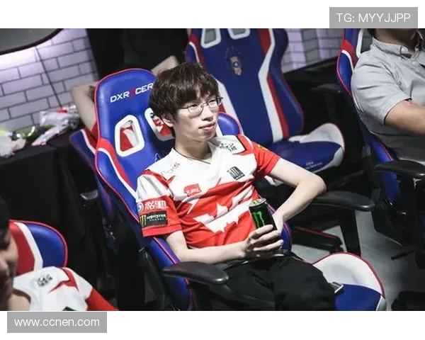 刘芳专访:从职业选手到电竞评论员的英雄联盟成长之路 刘芳专访:从职业选手到电竞评论员的英雄联盟成长之路