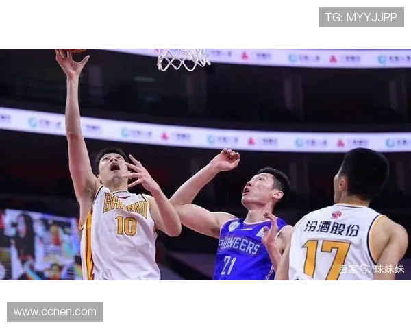 南京篮球队的阵地战解析：战术布局与球员配合的深度剖析